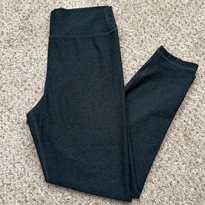 Old Navy - Petite Extra High-Waisted Cloud+ 7/8 Leggings